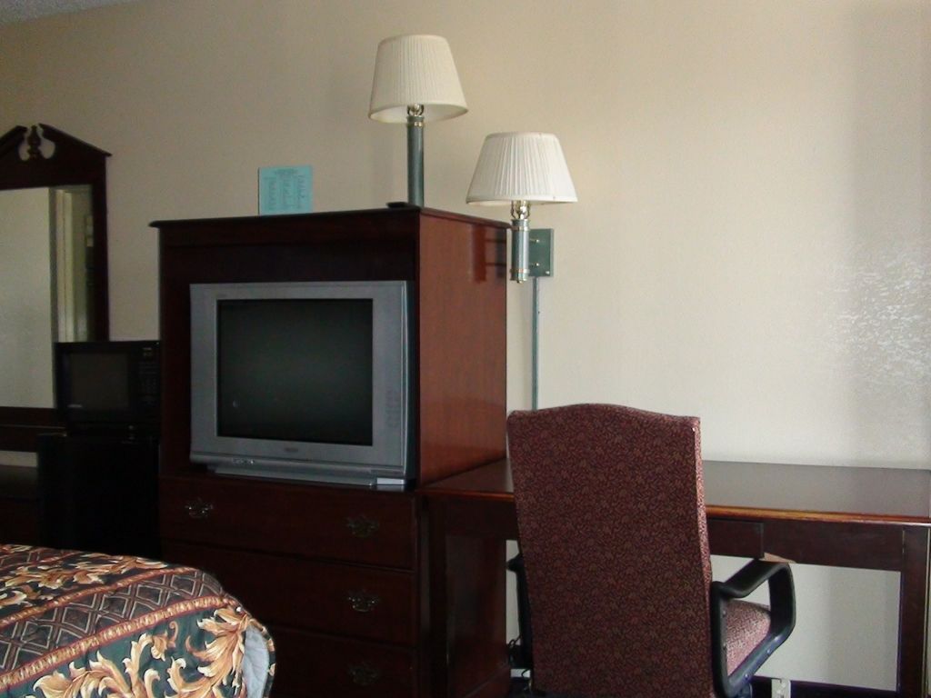 Motel 6 Oklahoma City Ok Frontier City Edmond Værelse billede